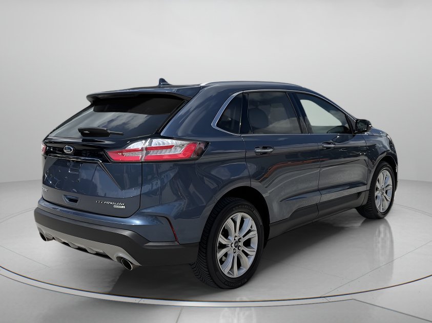 Used 2019 Ford Edge Titanium FWD image 3