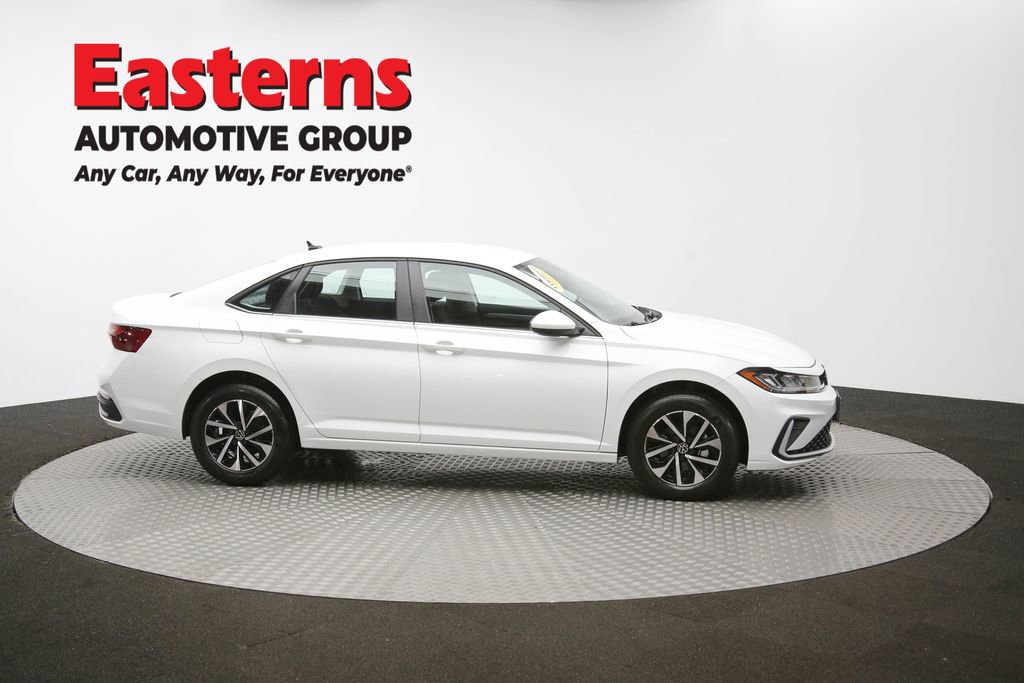 Used 2025 Volkswagen Jetta S image 44