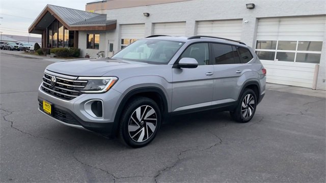 Used 2025 Volkswagen Atlas SE image 5