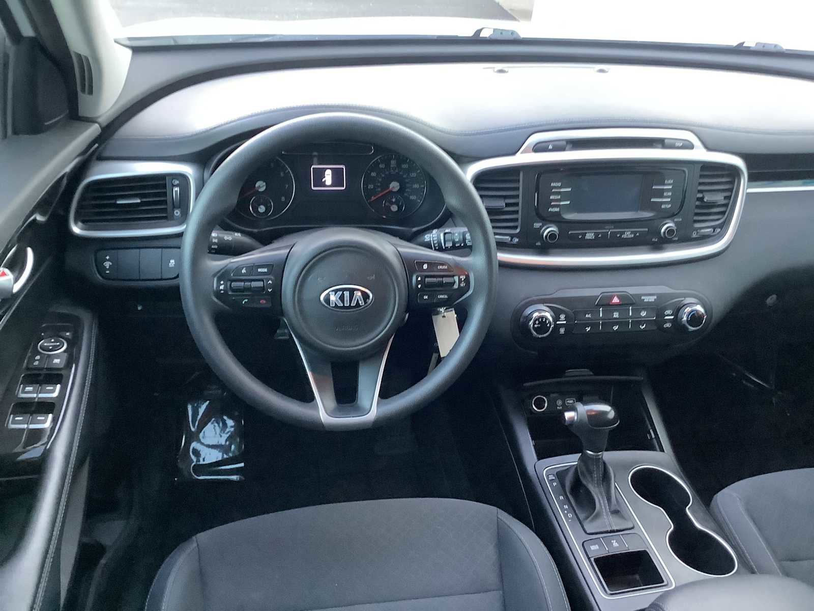 Used 2017 Kia Sorento AWD image 10