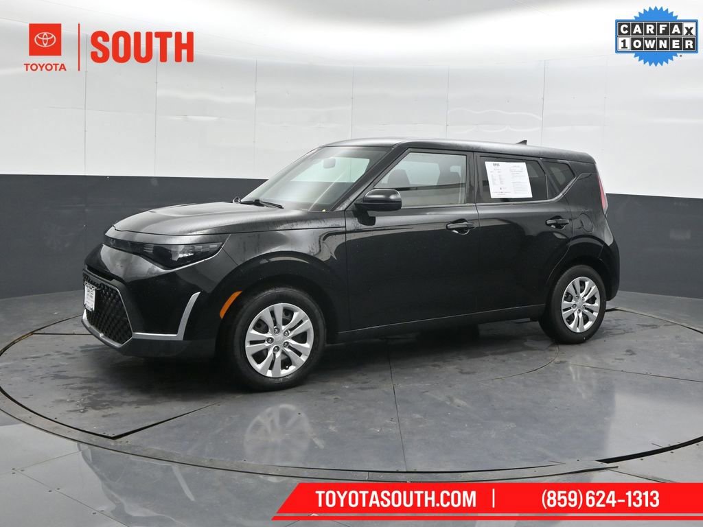 Used 2023 Kia Soul LX image 7