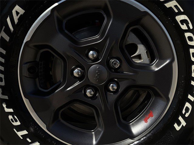 Used 2022 Jeep Gladiator Rubicon w/ Trailer Tow Package image 9