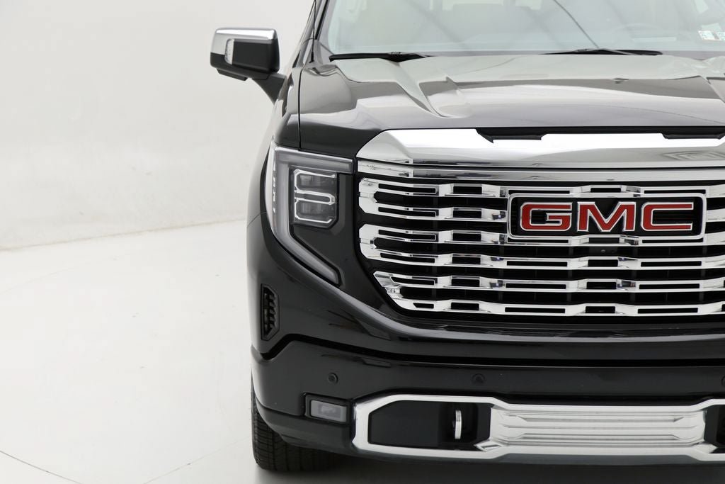 Used 2024 GMC Sierra 1500 Denali w/ Denali Reserve Package AWD/4WD image 5