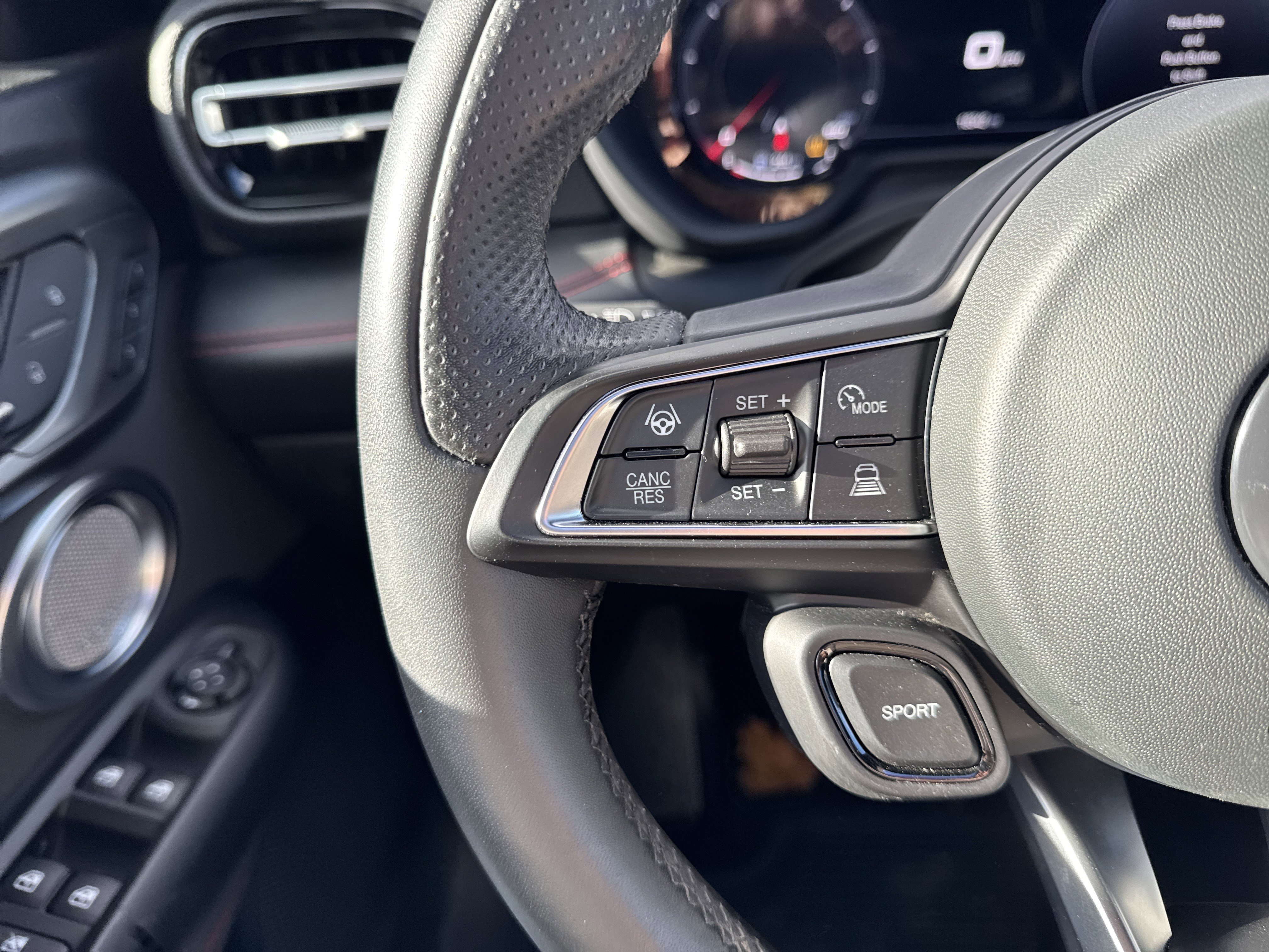 Certified 2024 Dodge Hornet GT image 23