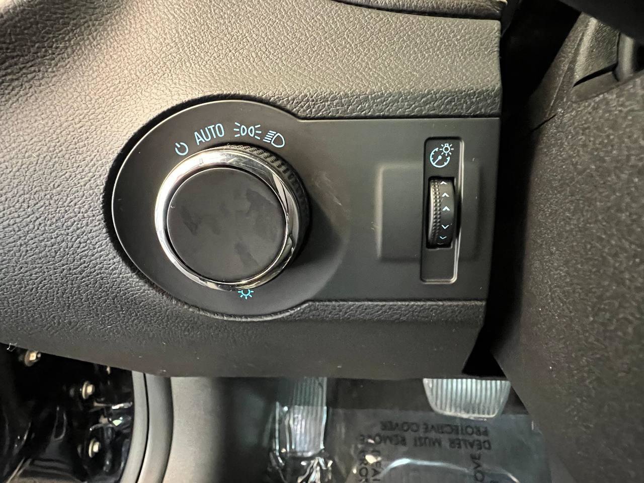 Used 2014 Chevrolet Camaro LS RWD image 21