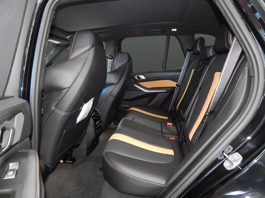 Used 2020 BMW X5 M AWD/4WD image 16