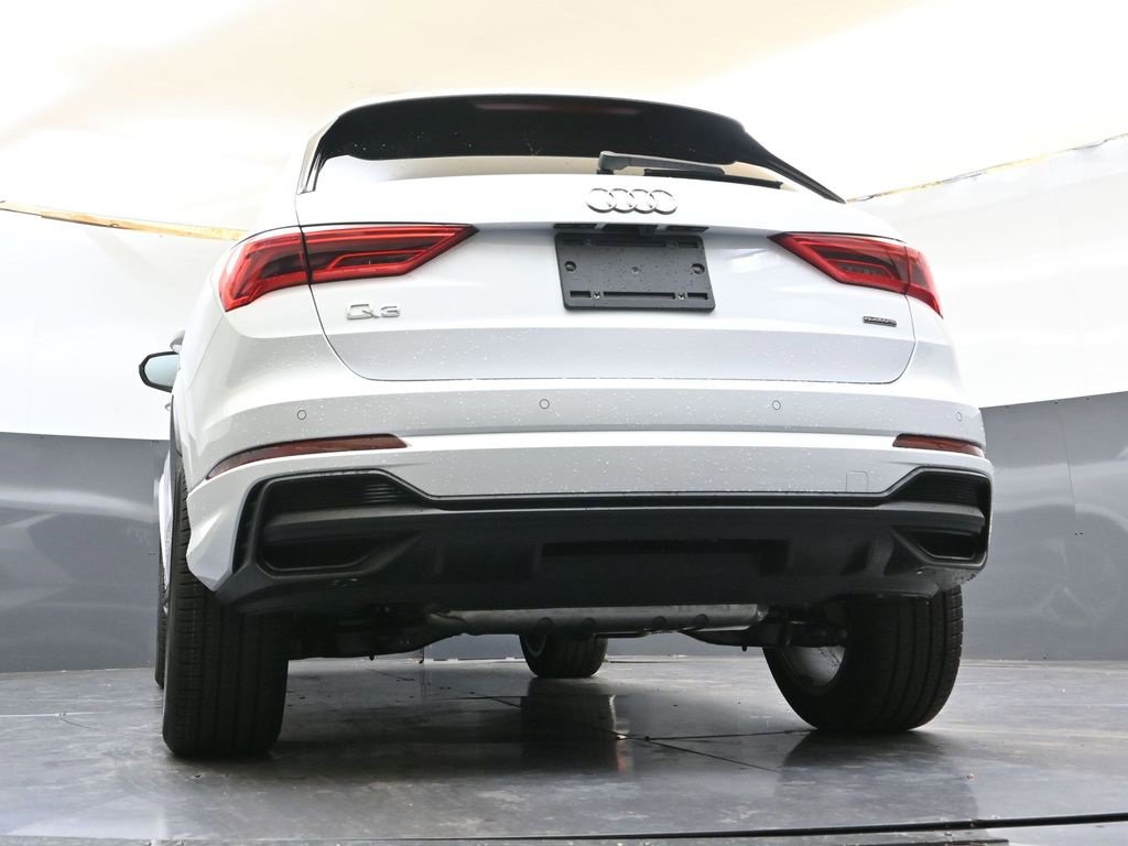 New 2025 Audi Q3 2.0T Premium image 32