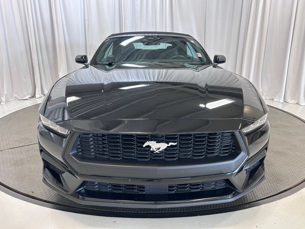 Used 2025 Ford Mustang Premium RWD image 22