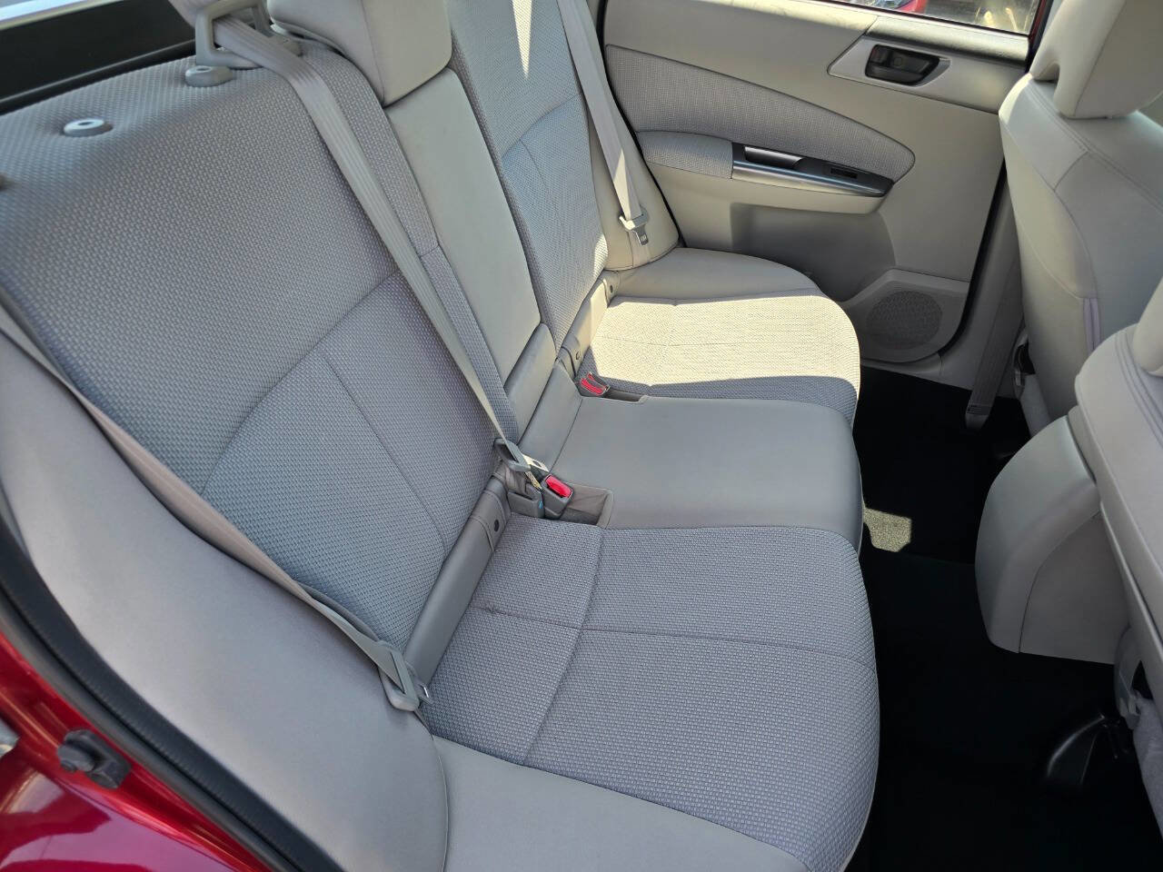 Used 2012 Subaru Forester 2.5X w/ Popular Pkg 3 AWD/4WD image 21