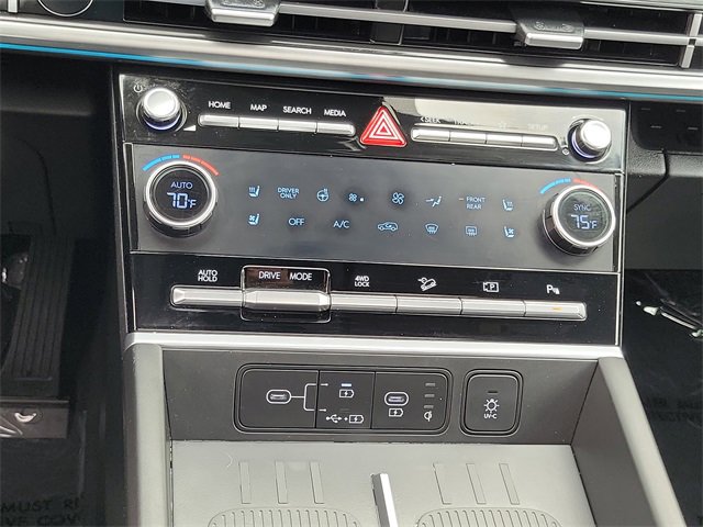 Used 2025 Hyundai Santa Fe Limited image 10