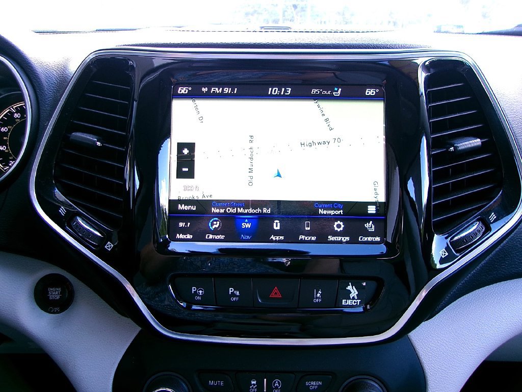 Used 2021 Jeep Cherokee Limited w/ Elite Package FWD image 15