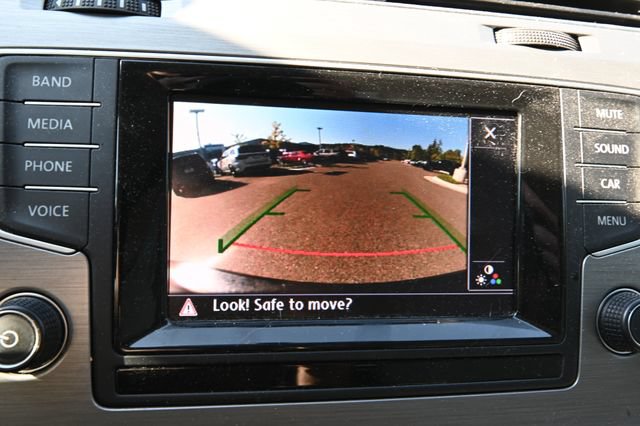 Used 2015 Volkswagen Golf TDI SE FWD image 12