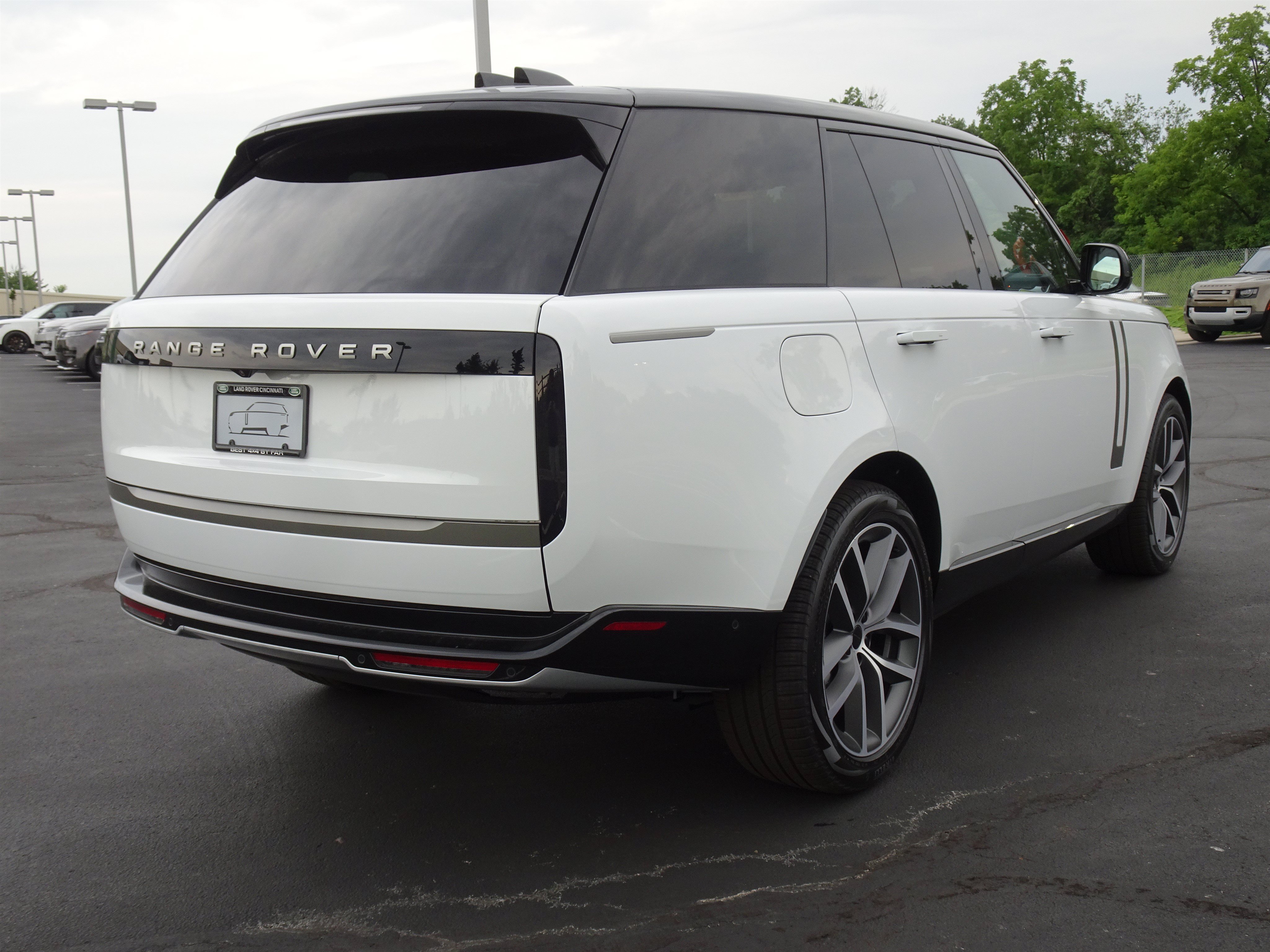 New 2026 Land Rover Range Rover SE AWD/4WD image 10