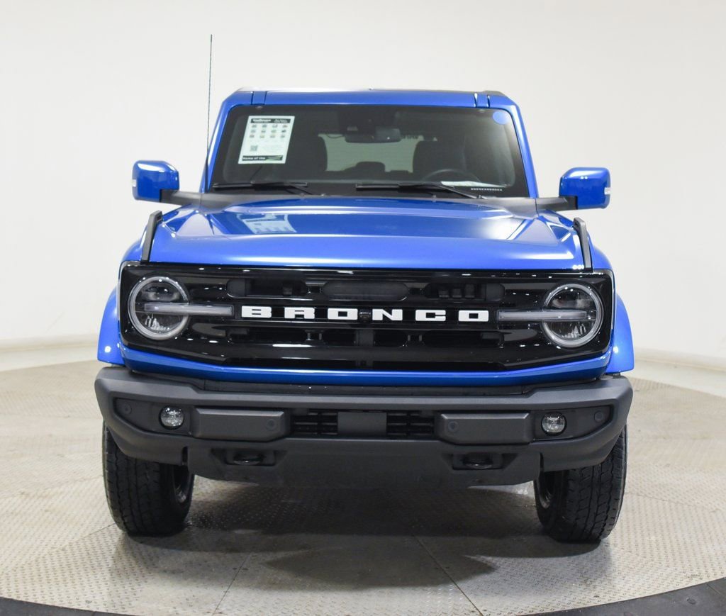 Used 2024 Ford Bronco Outer Banks AWD/4WD image 3