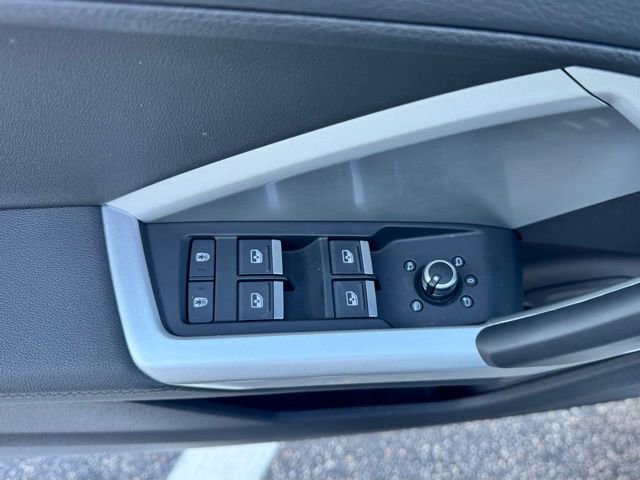 Certified 2025 Audi Q3 2.0T Premium w/ Convenience Package image 32