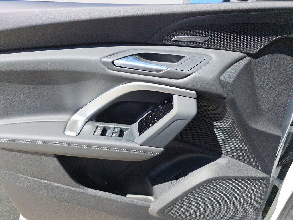 New 2026 Audi Q5 Premium Plus image 18