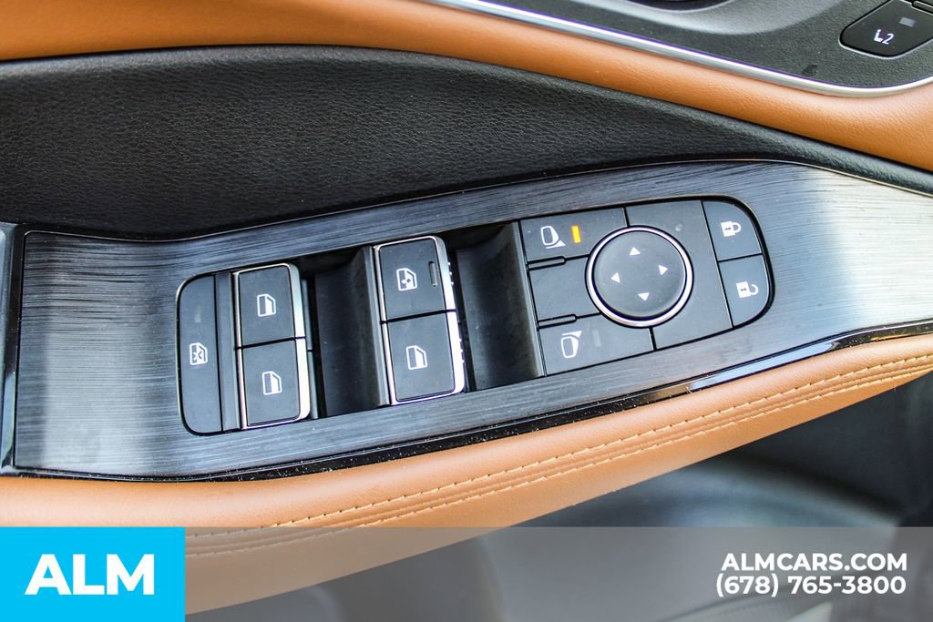 Used 2025 Nissan Rogue Platinum w/ Platinum Premium Package FWD image 42