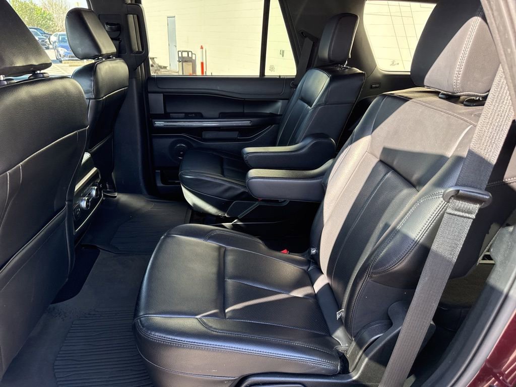 Used 2021 Ford Expedition XLT image 16