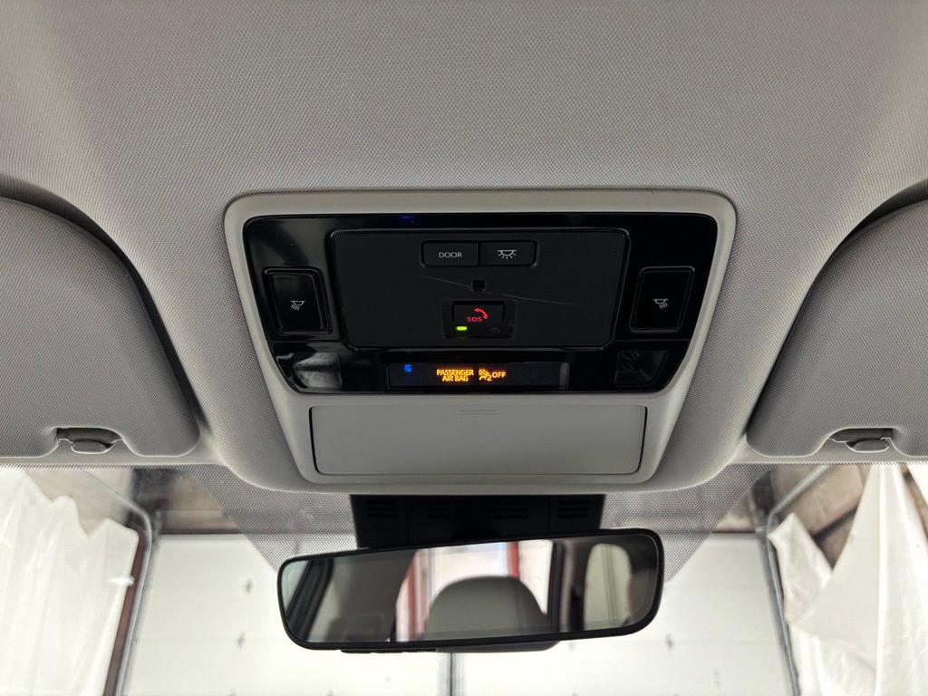 Used 2025 Toyota Grand Highlander AWD image 41