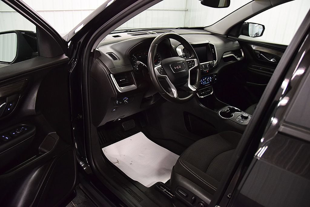 Used 2024 GMC Terrain SLE w/ Driver Convenience Package AWD/4WD image 15