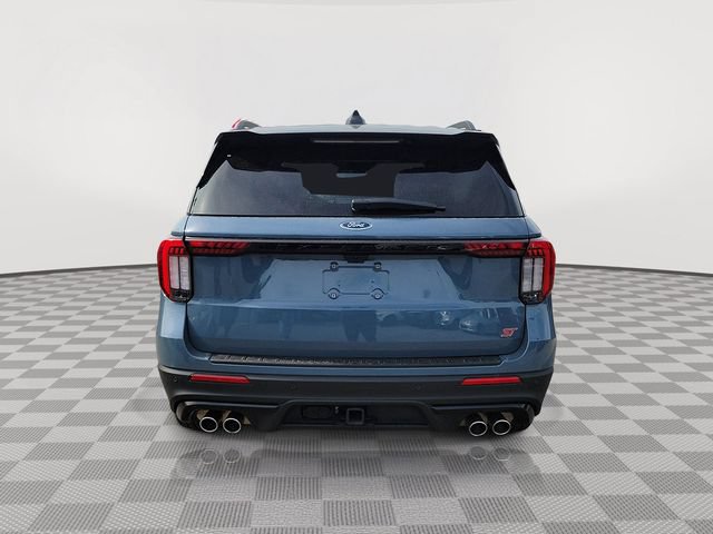 Certified 2025 Ford Explorer ST AWD/4WD image 4