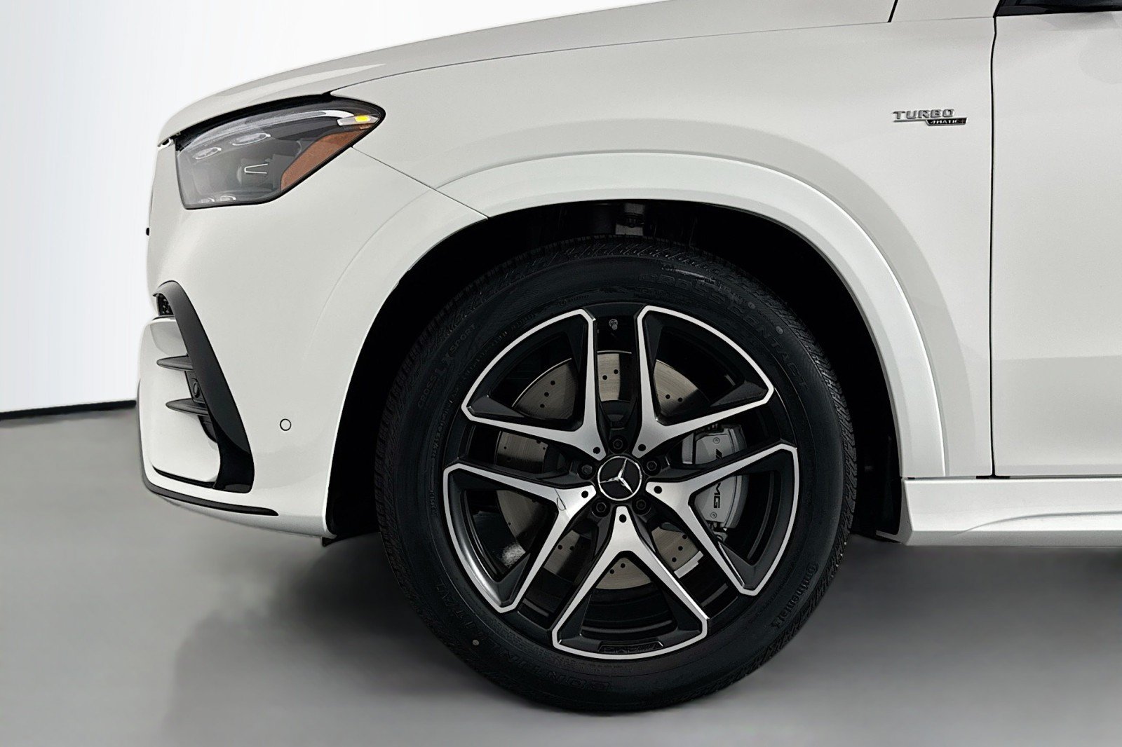 New 2026 Mercedes-Benz GLE 53 AMG 4MATIC Coupe image 9