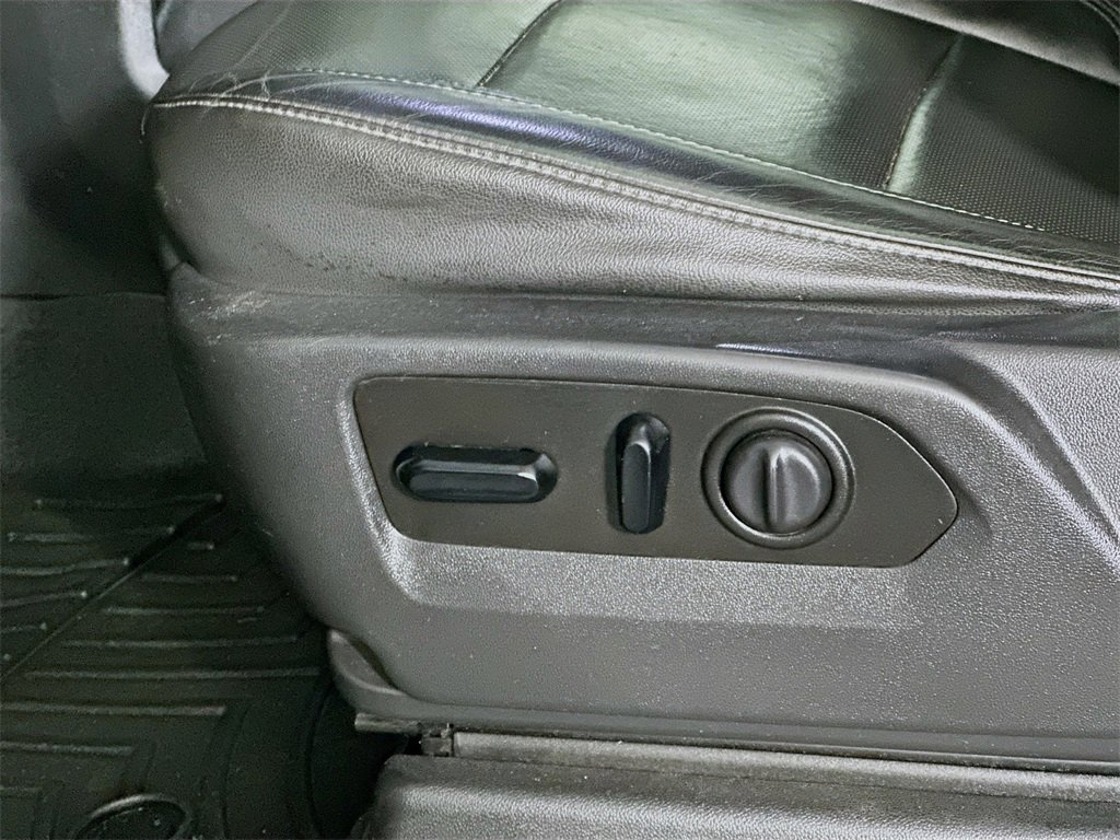 Used 2020 Chevrolet Silverado 2500 LTZ w/ LTZ Premium Package image 22