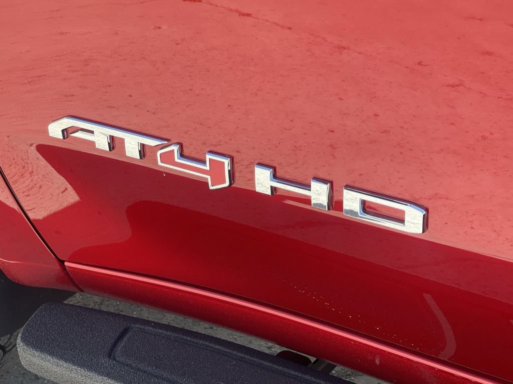 New 2026 GMC Sierra 2500 AT4 w/ AT4 Premium Plus Package AWD/4WD image 32