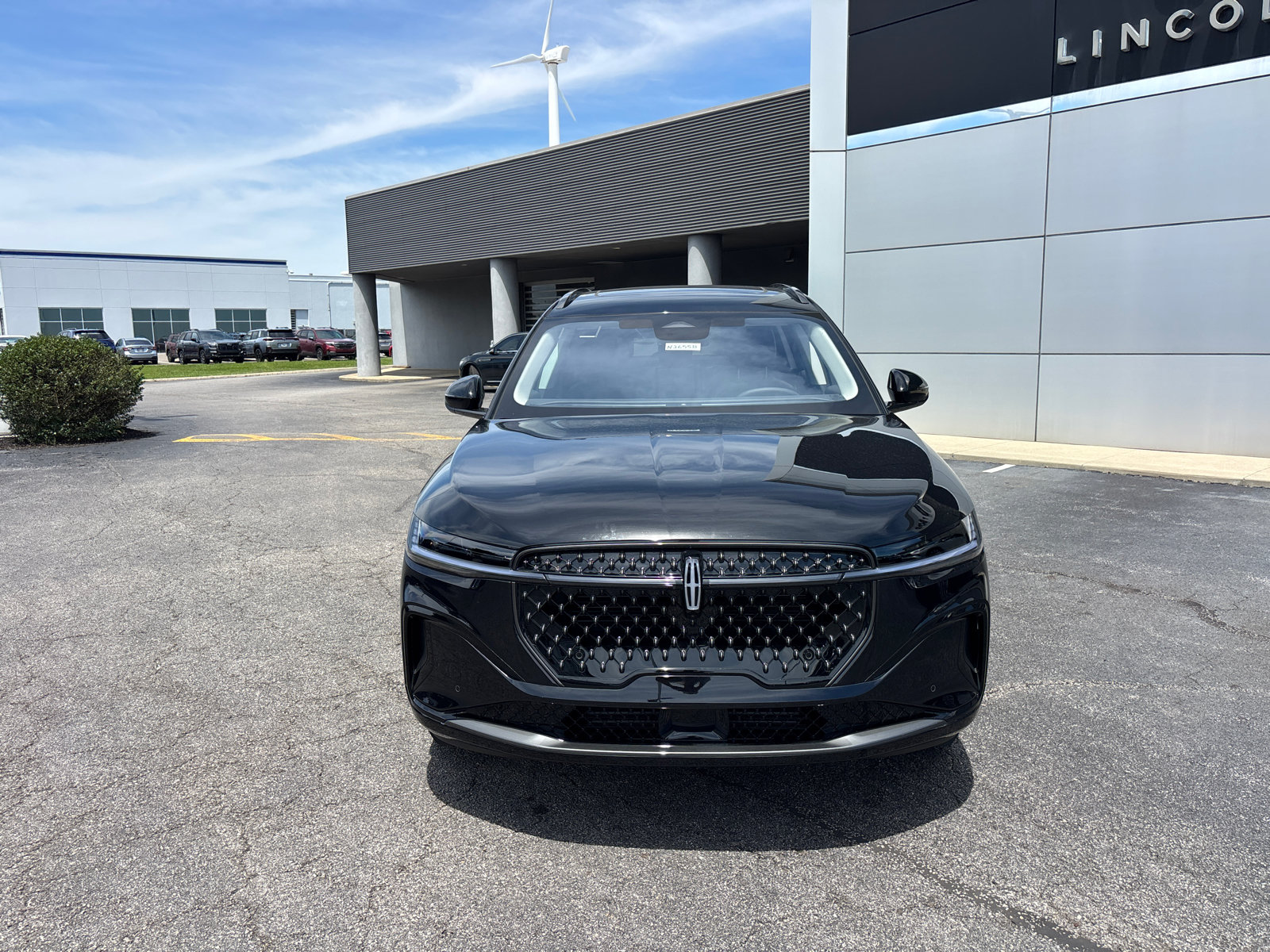 New 2026 Lincoln Nautilus Reserve w/ Jet Appearance Package AWD/4WD image 2