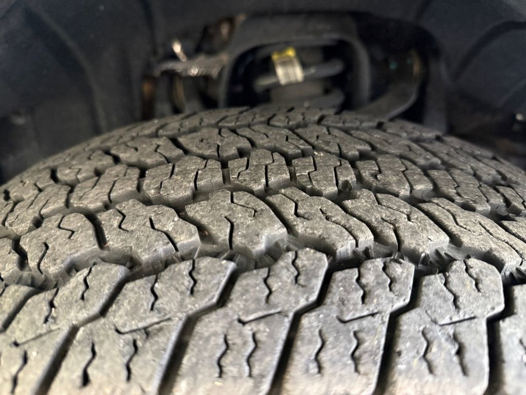 Used 2022 Chevrolet Colorado Z71 w/ Safety Package image 21