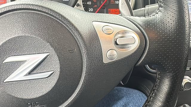 Used 2017 Nissan 370Z Touring image 18