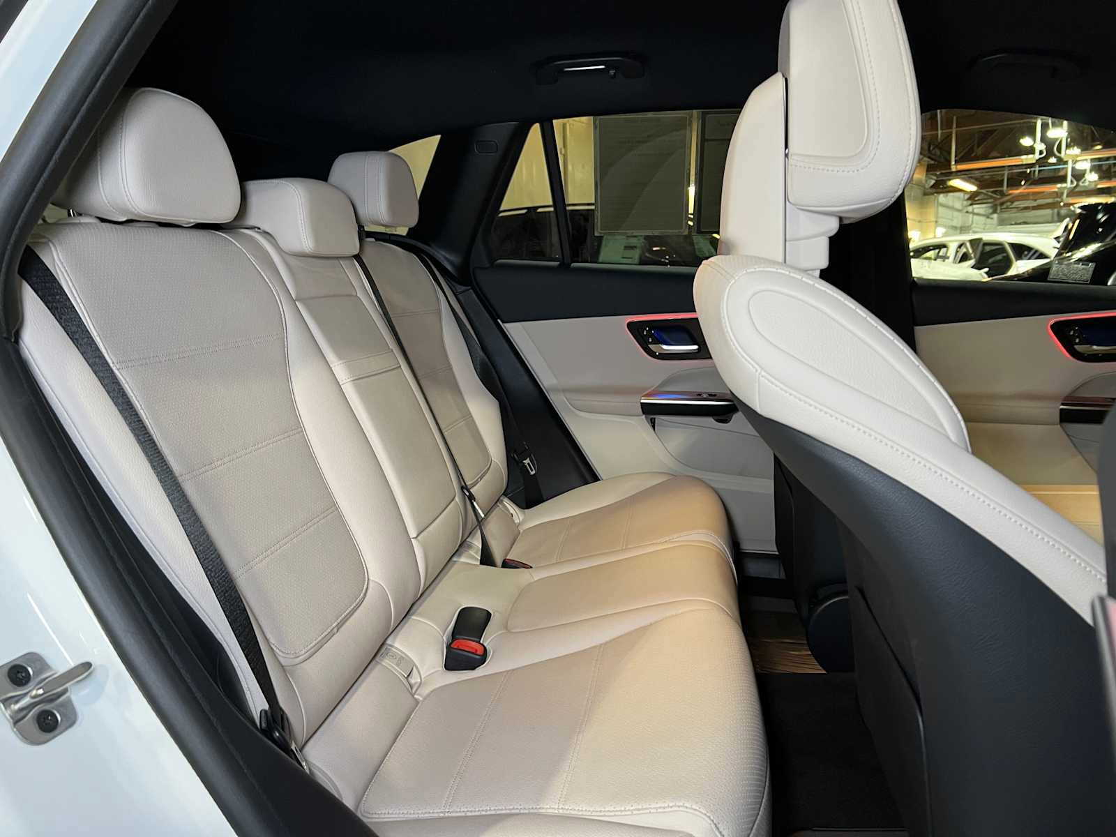 Certified 2025 Mercedes-Benz GLC 300 4MATIC image 15