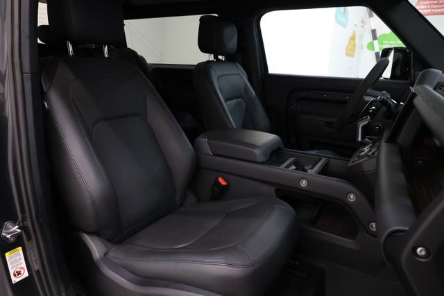 Used 2023 Land Rover Defender 90 V8 image 85