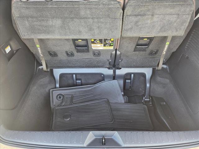 Used 2022 Toyota Sienna Platinum image 6