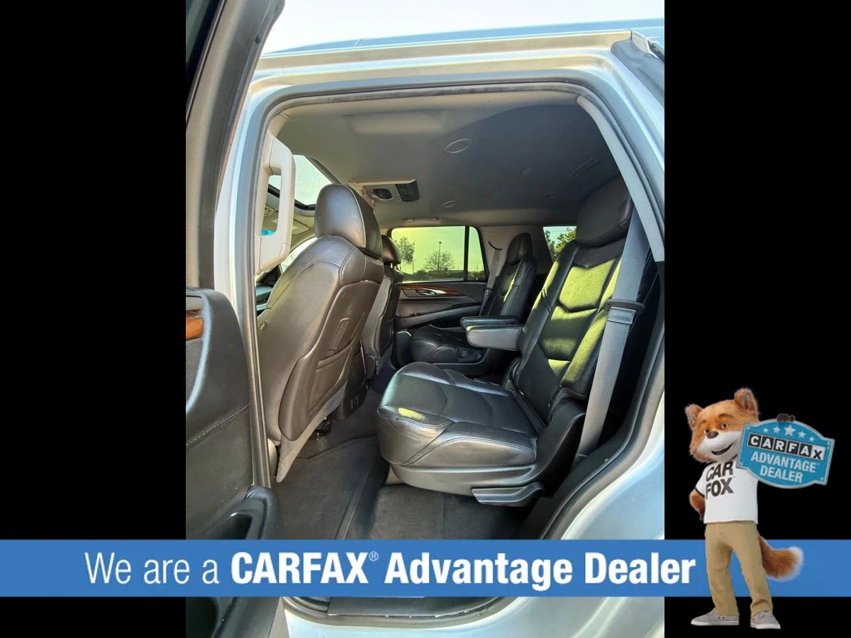 Used 2016 Cadillac Escalade Premium RWD image 23