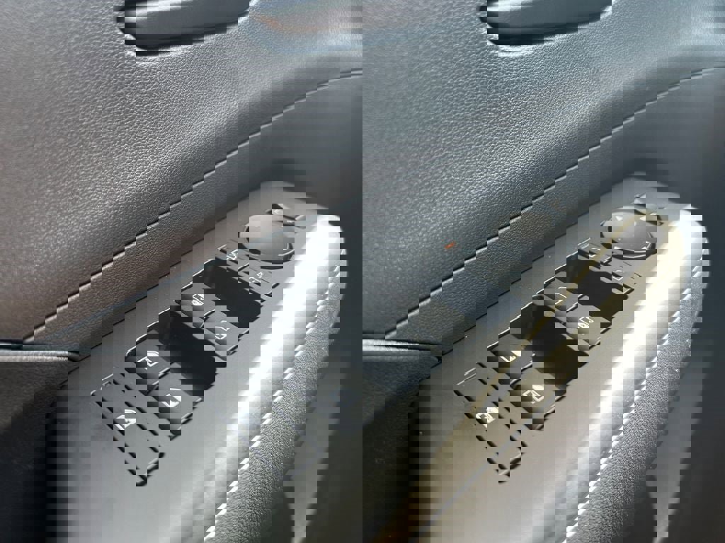 New 2025 Hyundai Kona SEL image 10