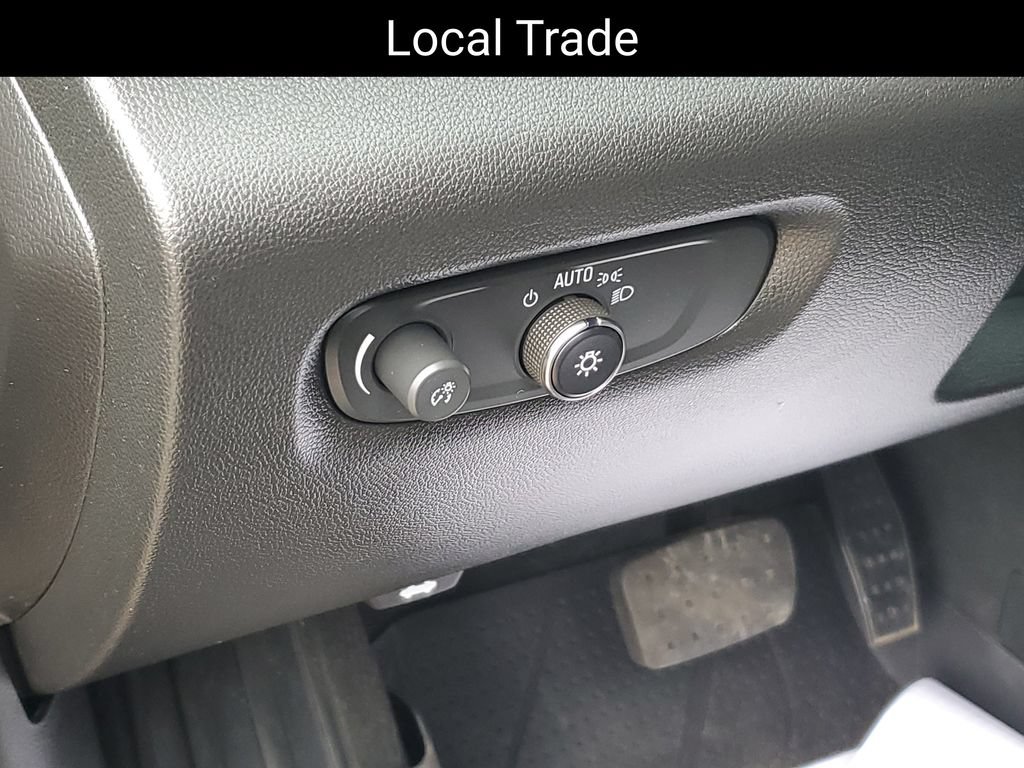 Certified 2023 Chevrolet Traverse LT FWD image 9