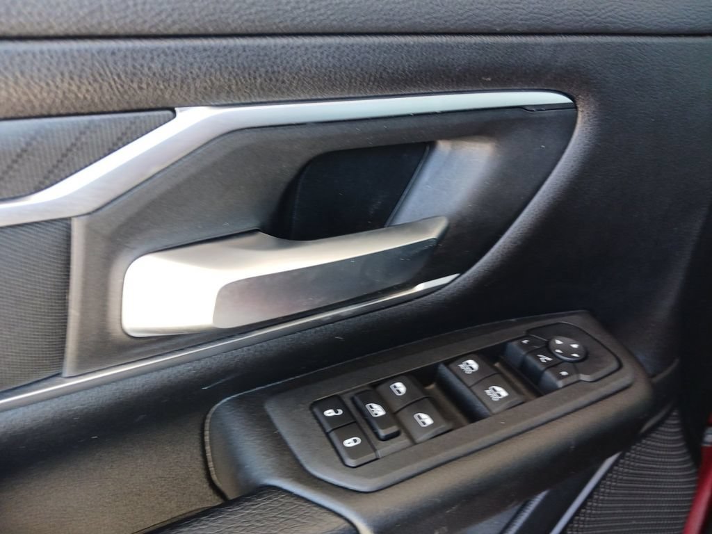 Used 2025 RAM 1500 Big Horn AWD/4WD image 29