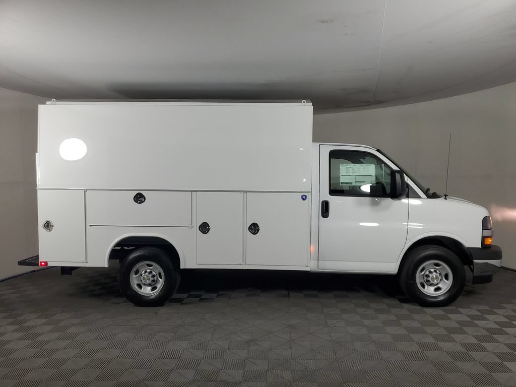New 2026 Chevrolet Express 3500 w/ Power Convenience Package RWD image 1