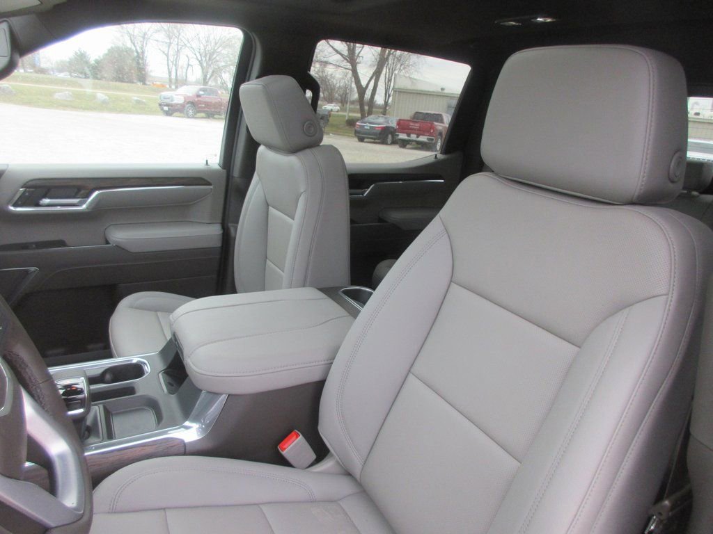 New 2026 GMC Sierra 1500 SLT w/ SLT Premium Plus Package image 14