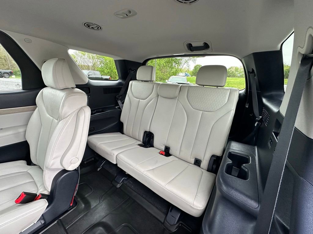 Used 2022 Hyundai Palisade SEL w/ Premium Package AWD/4WD image 6