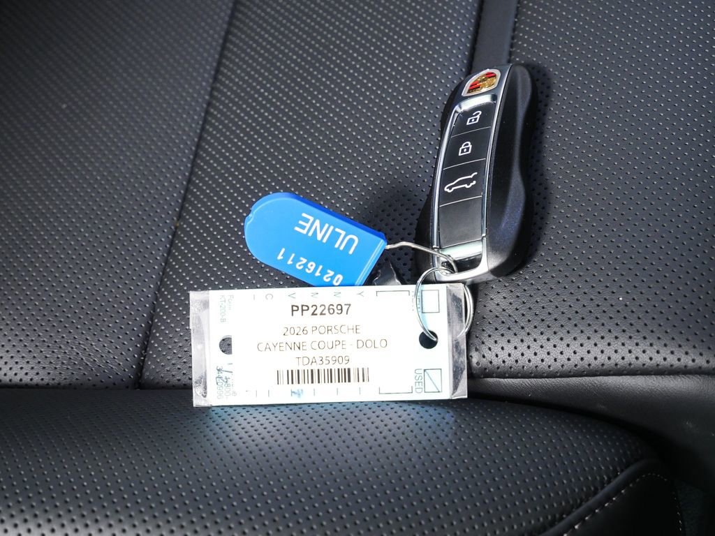 Certified 2026 Porsche Cayenne Coupe image 41