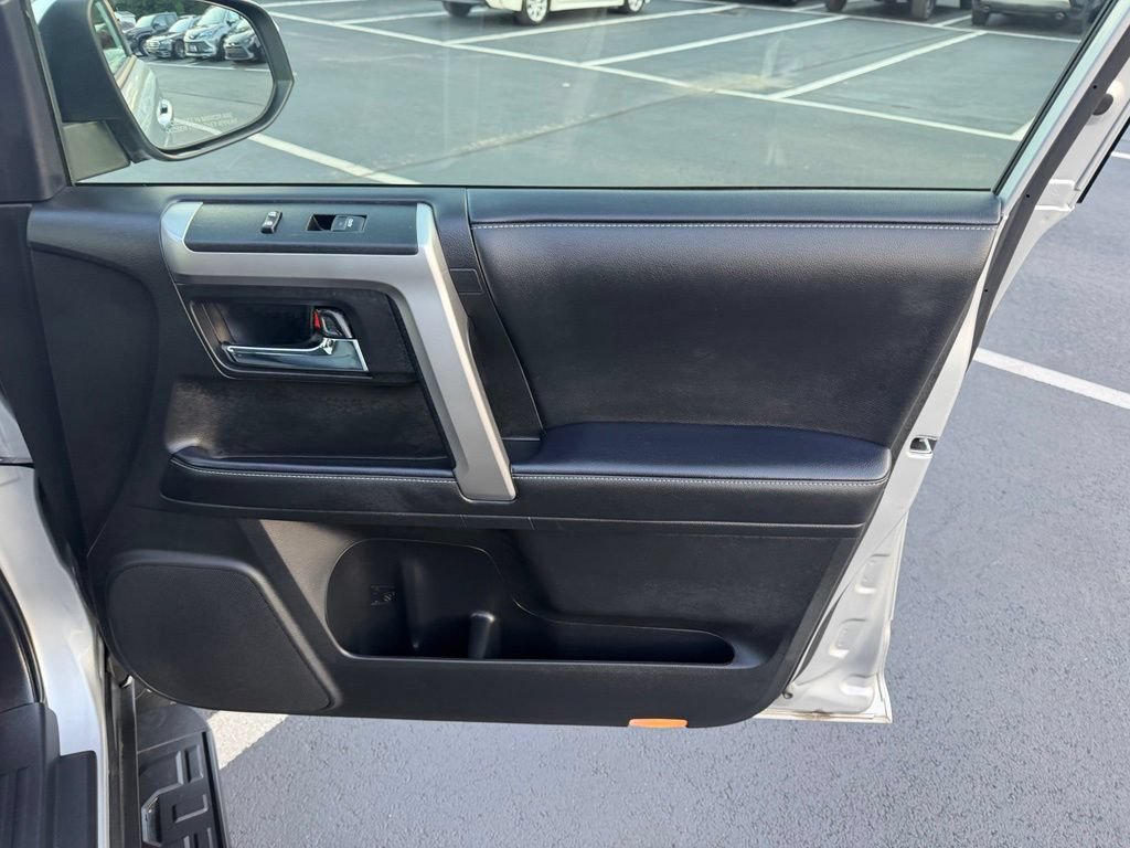 Used 2021 Toyota 4Runner SR5 Premium w/ Moonroof Package AWD/4WD image 12