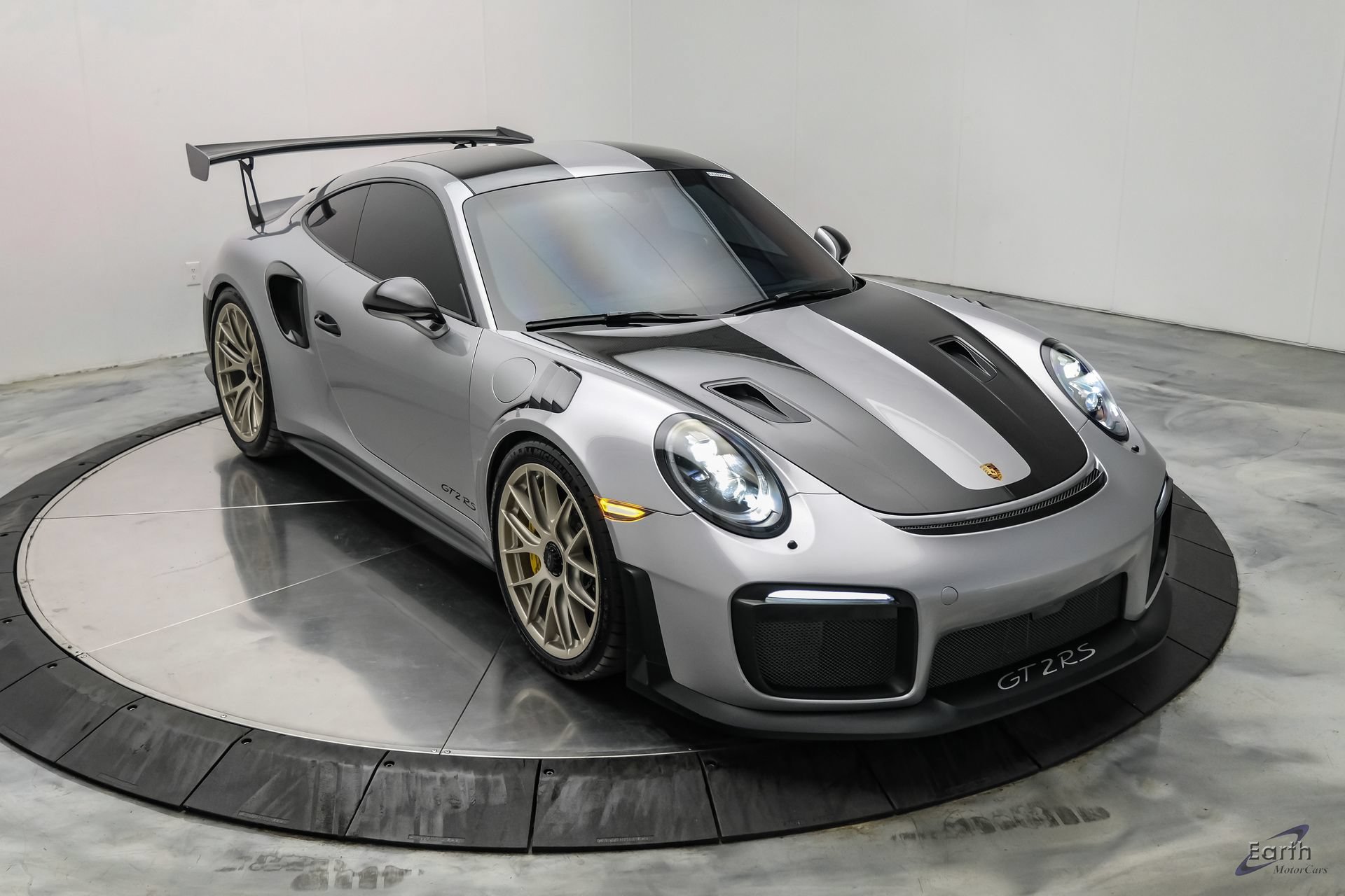 Used 2018 Porsche 911 GT2 RS RWD image 30