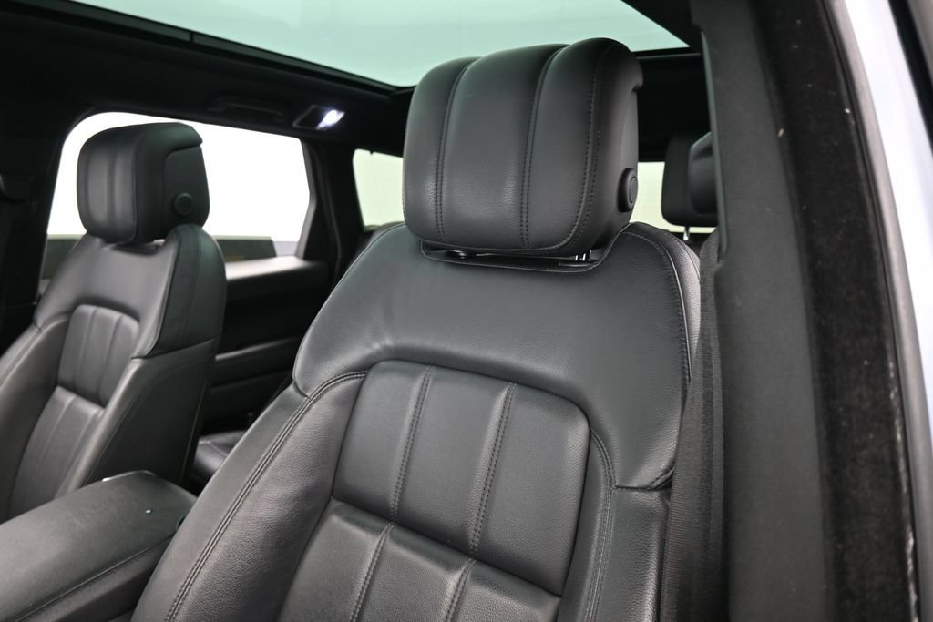 Used 2020 Land Rover Range Rover Sport SE AWD/4WD image 18