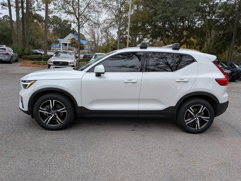 Certified 2024 Volvo XC40 B5 Core image 7