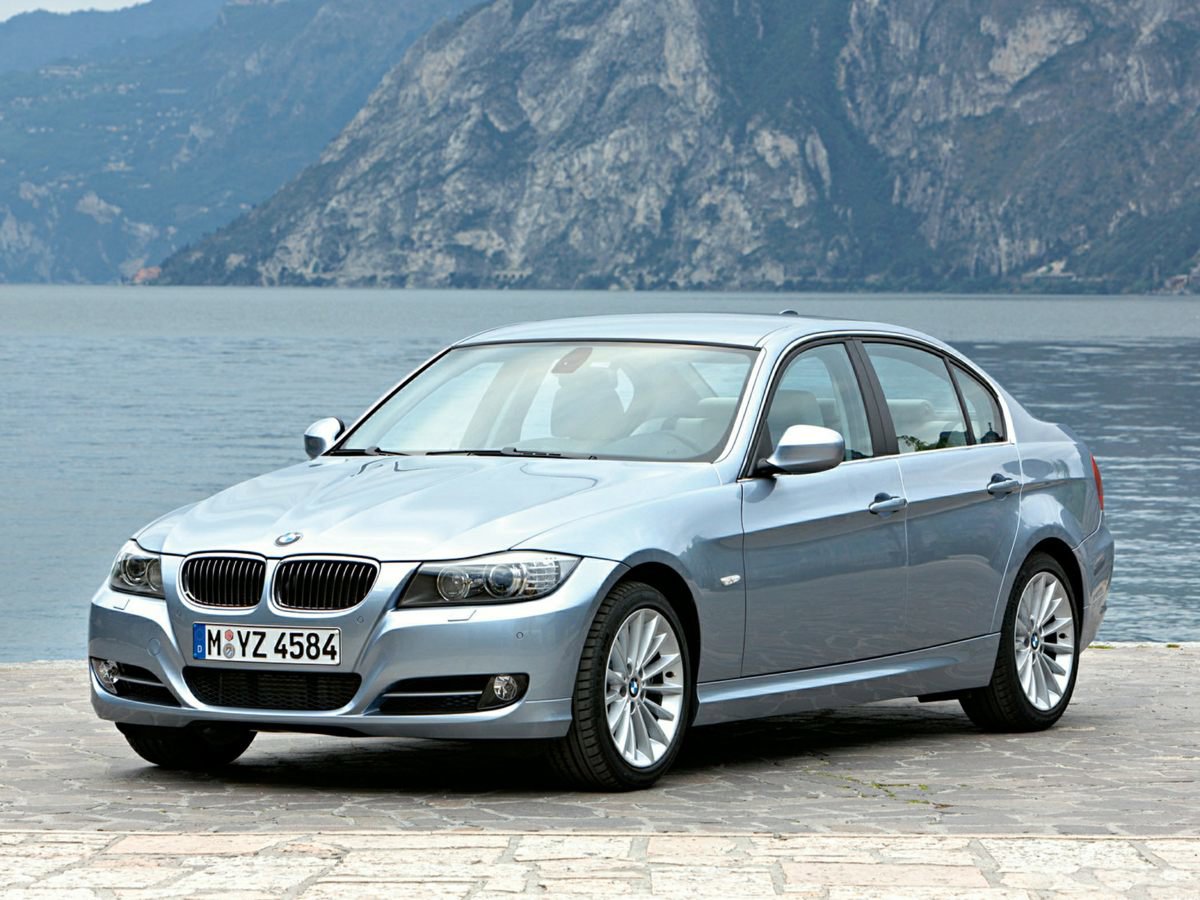 Used 2010 BMW 335i xDrive Sedan image 1