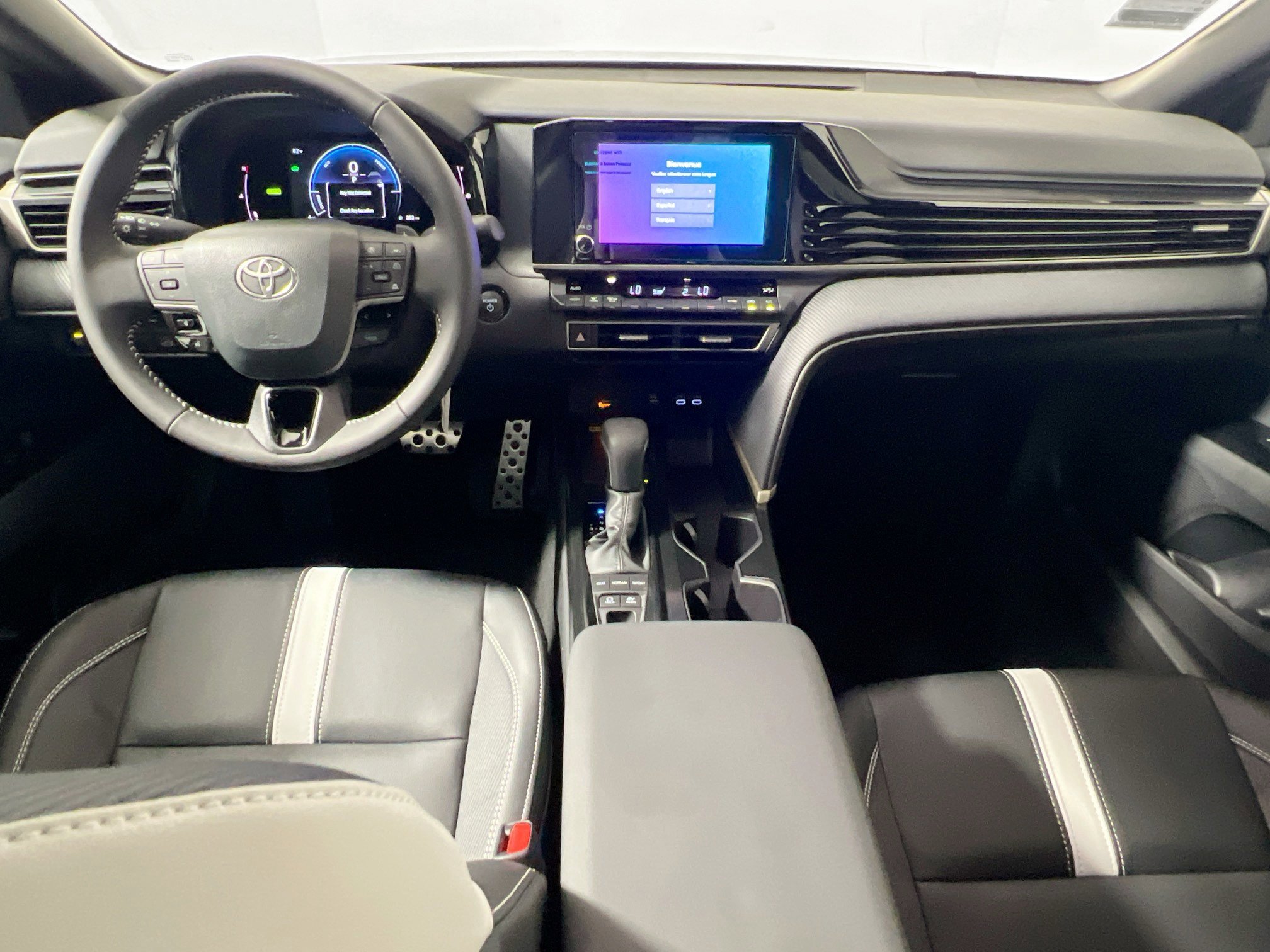 New 2026 Toyota Camry SE image 30