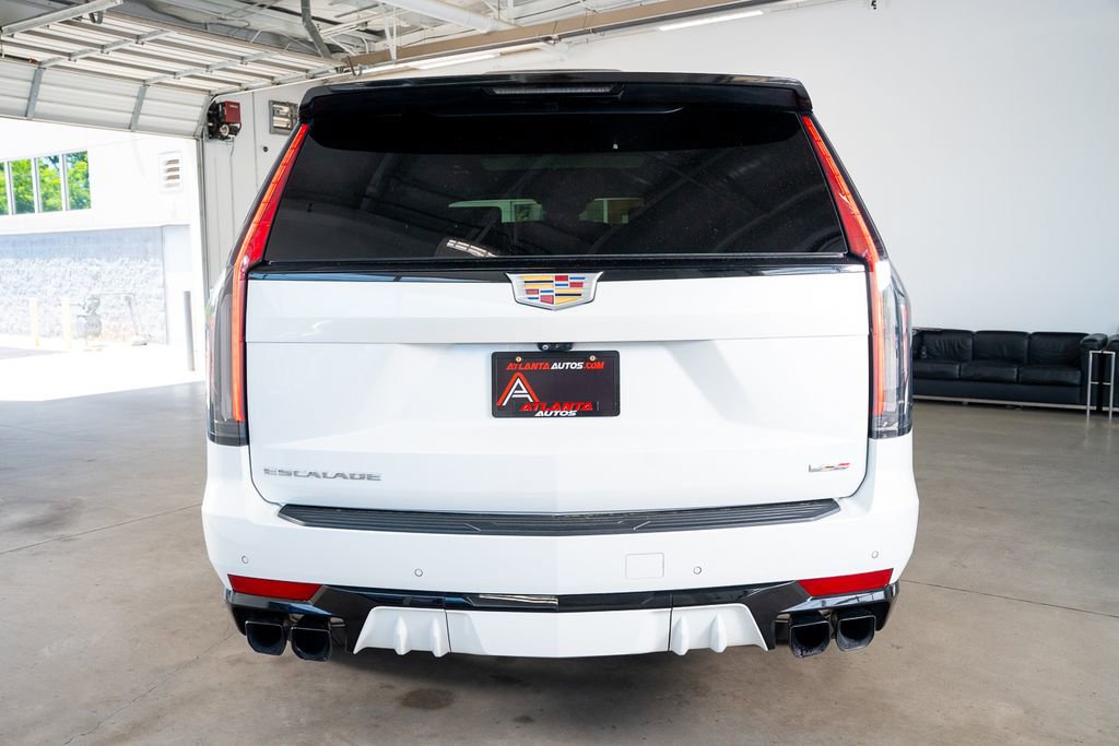 Used 2023 Cadillac Escalade V AWD/4WD image 16