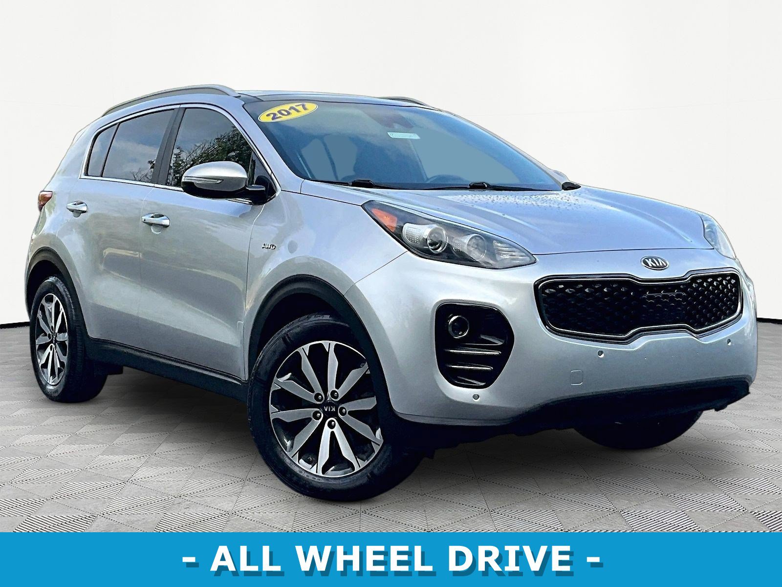Used 2017 Kia Sportage EX w/ EX Technology Package AWD/4WD image 3